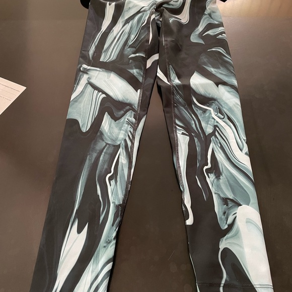 Brand new with tags Spanx leggings - Picture 2 of 6